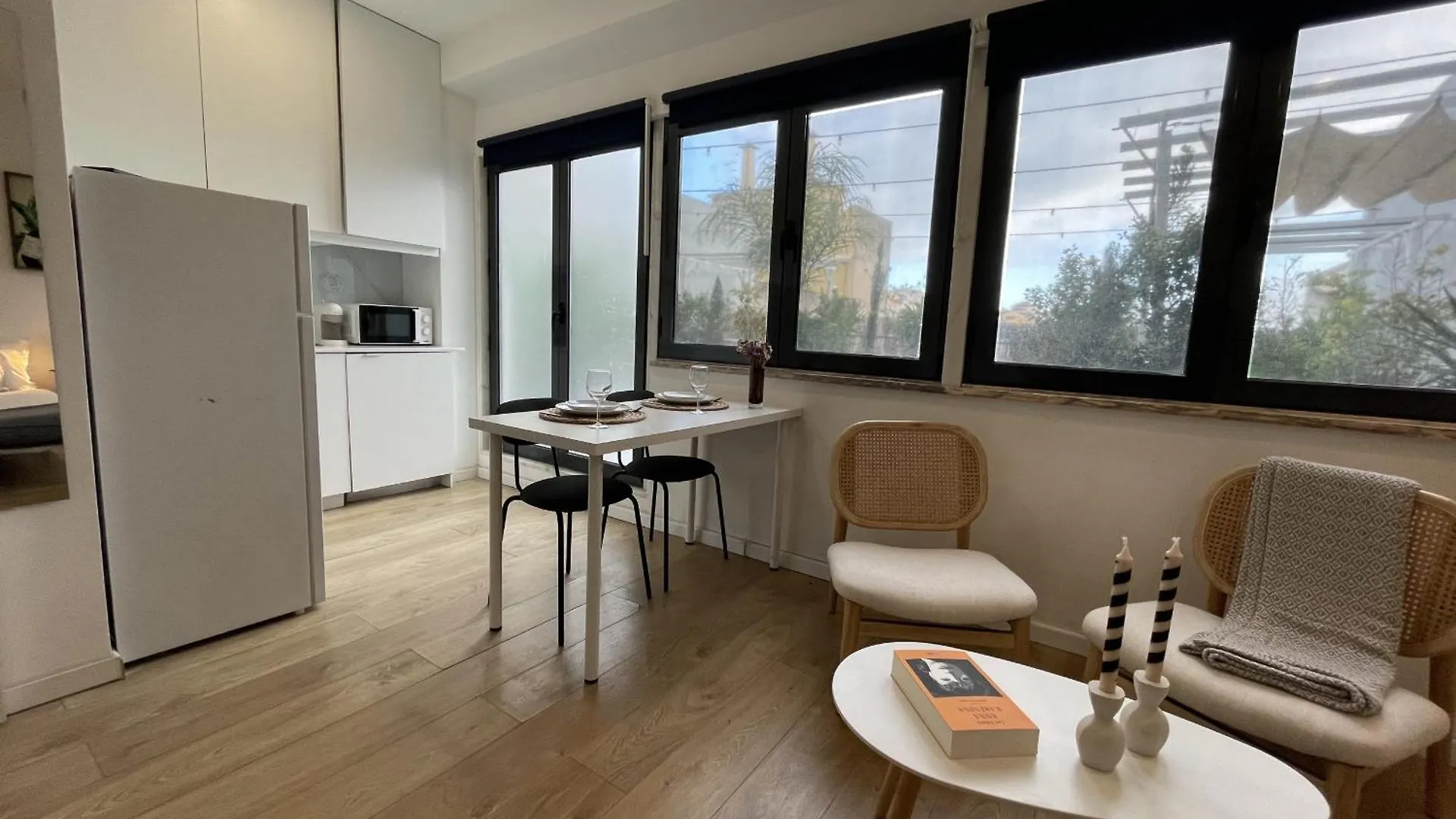 Apartment Sip & Savor On The Terrace - By Misha'S Place 1C Lissabon