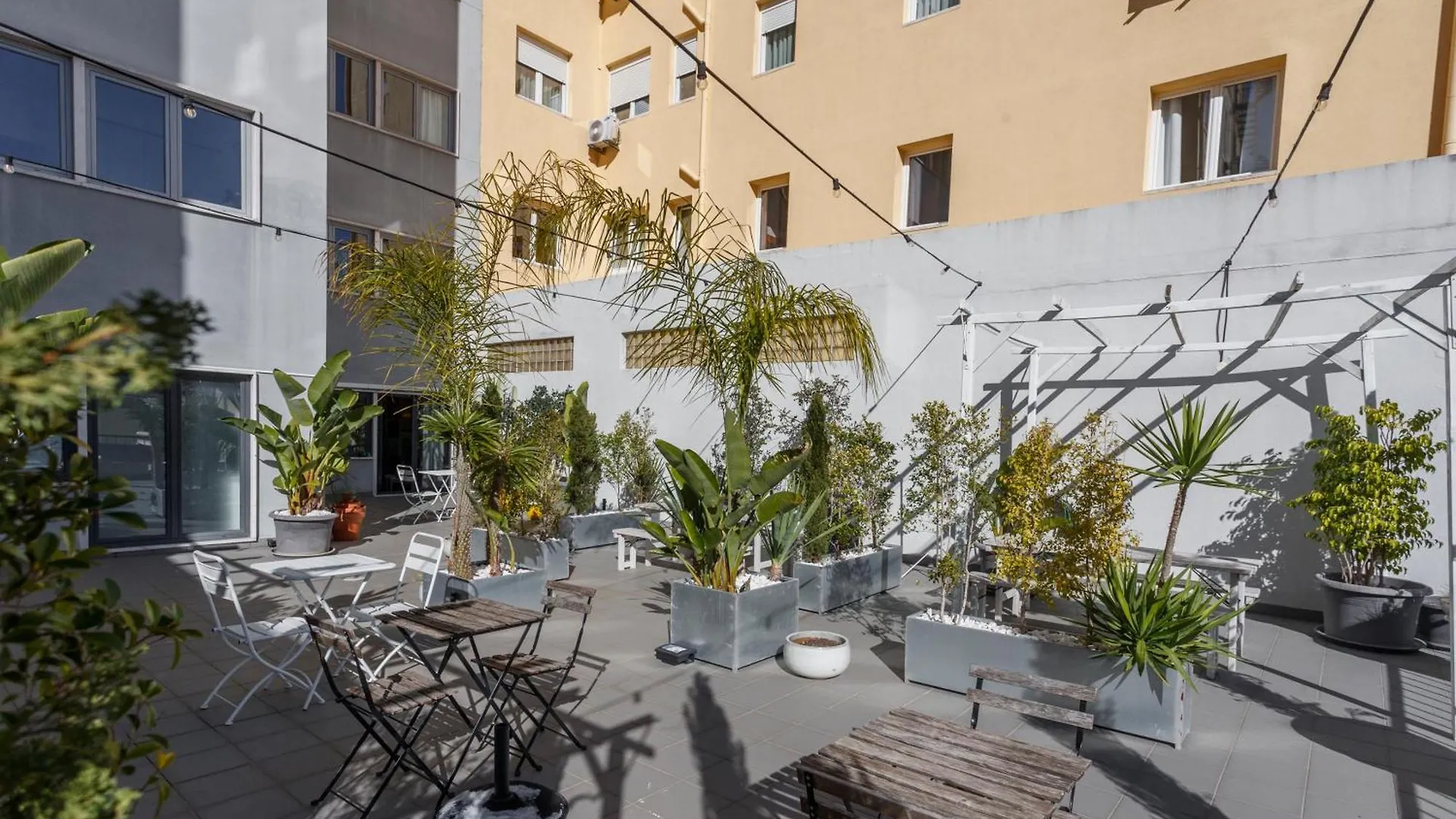 Sip & Savor On The Terrace - By Misha'S Place 1C Lissabon Apartment