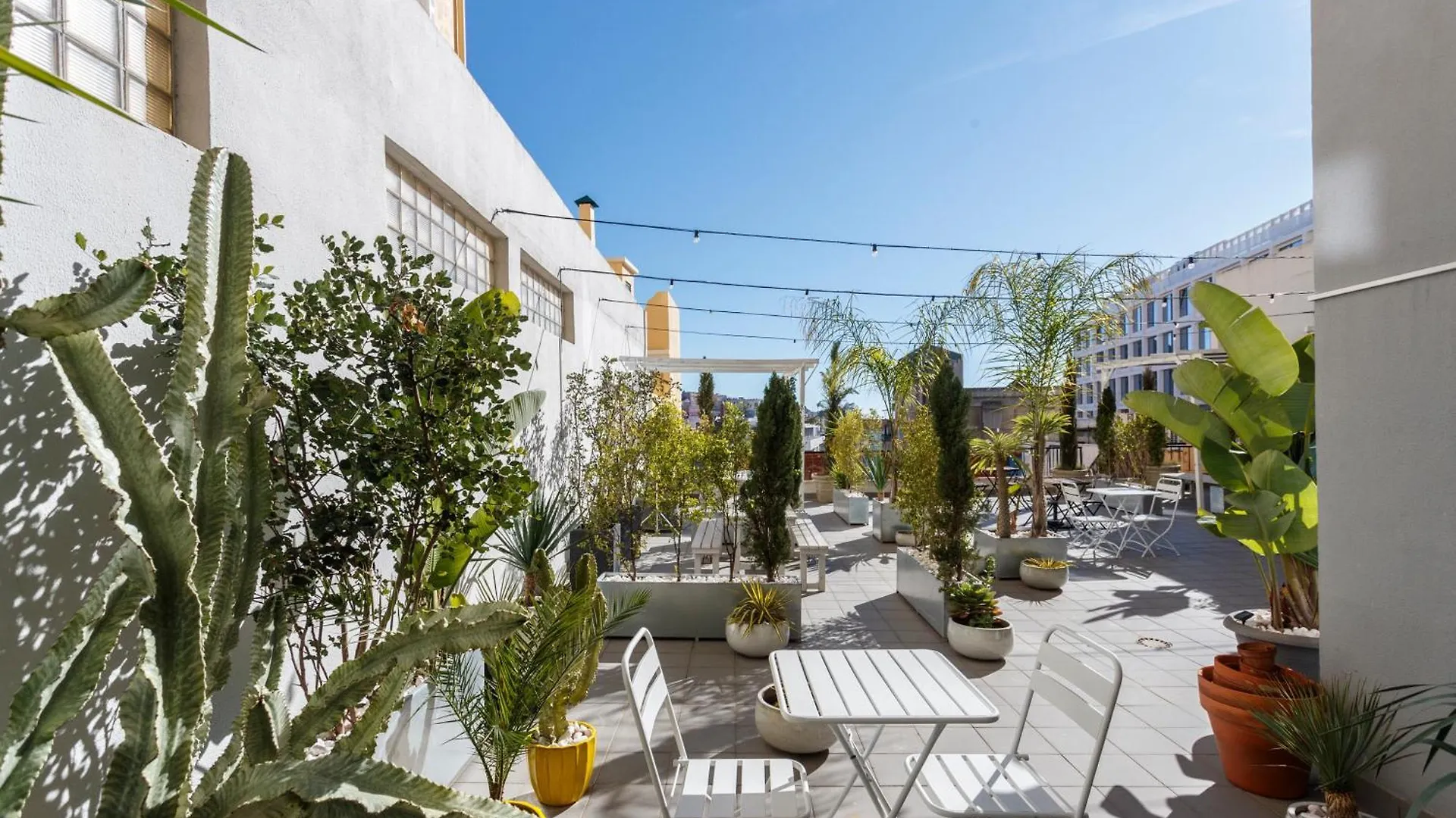 Sip & Savor On The Terrace - By Misha'S Place 1C Lissabon